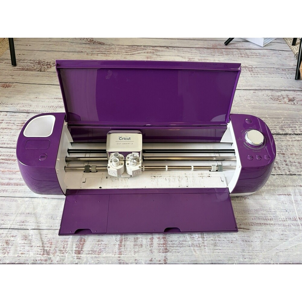 Cricut Explore Air 2 Purple Cutting Machine 72AE Used Craft Machine W/Cord